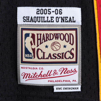 Mitchell & Ness Men's NBA Swingman Road Jersey Heat 05 Shaquille O'Neal