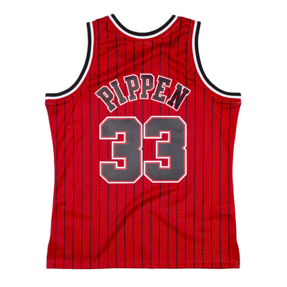 Mitchell & Ness Men's NBA Reload Swingman Jersey Bulls 1995 Scottie Pippen