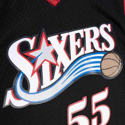 Mitchell & Ness Men's NBA Swingman Jersey - 76Ers 2000 Dikembe Mutombo