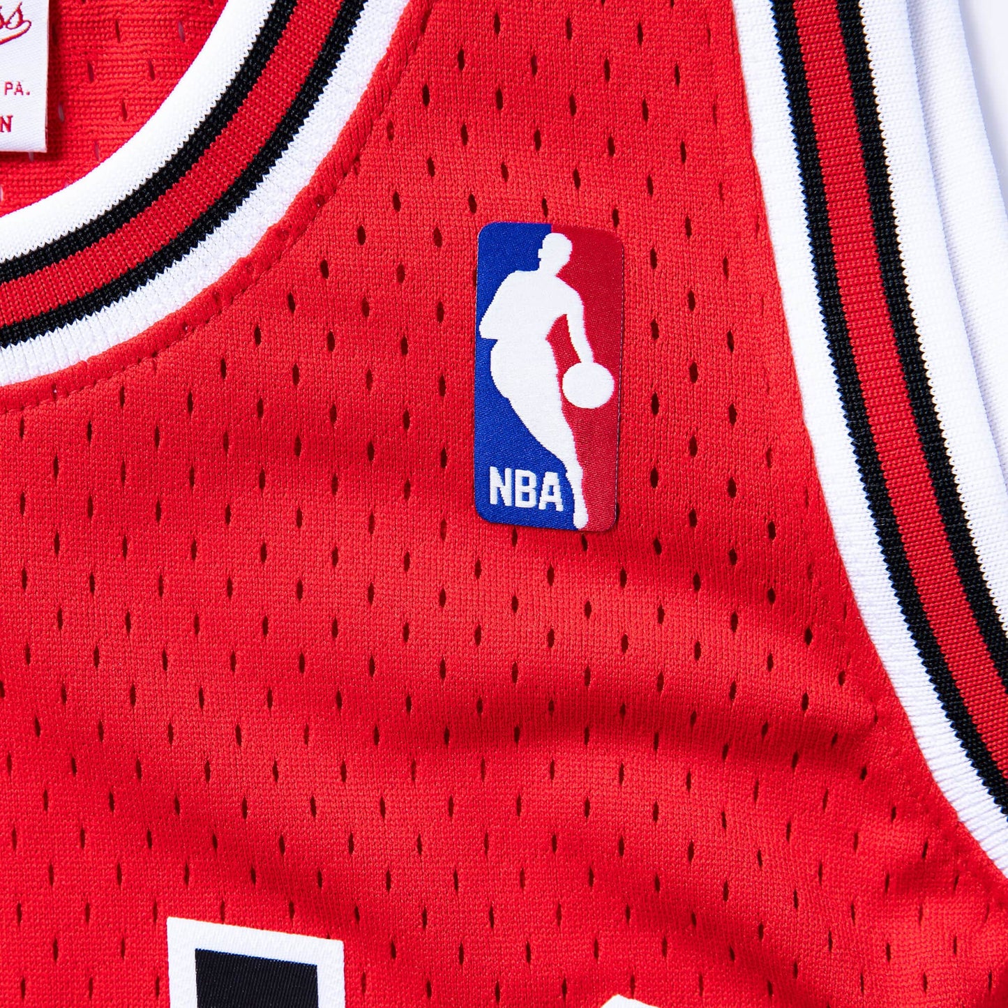 Mitchell & Ness Men's NBA Swingman Jersey 1990 Chicago Bulls Bj Armstrong