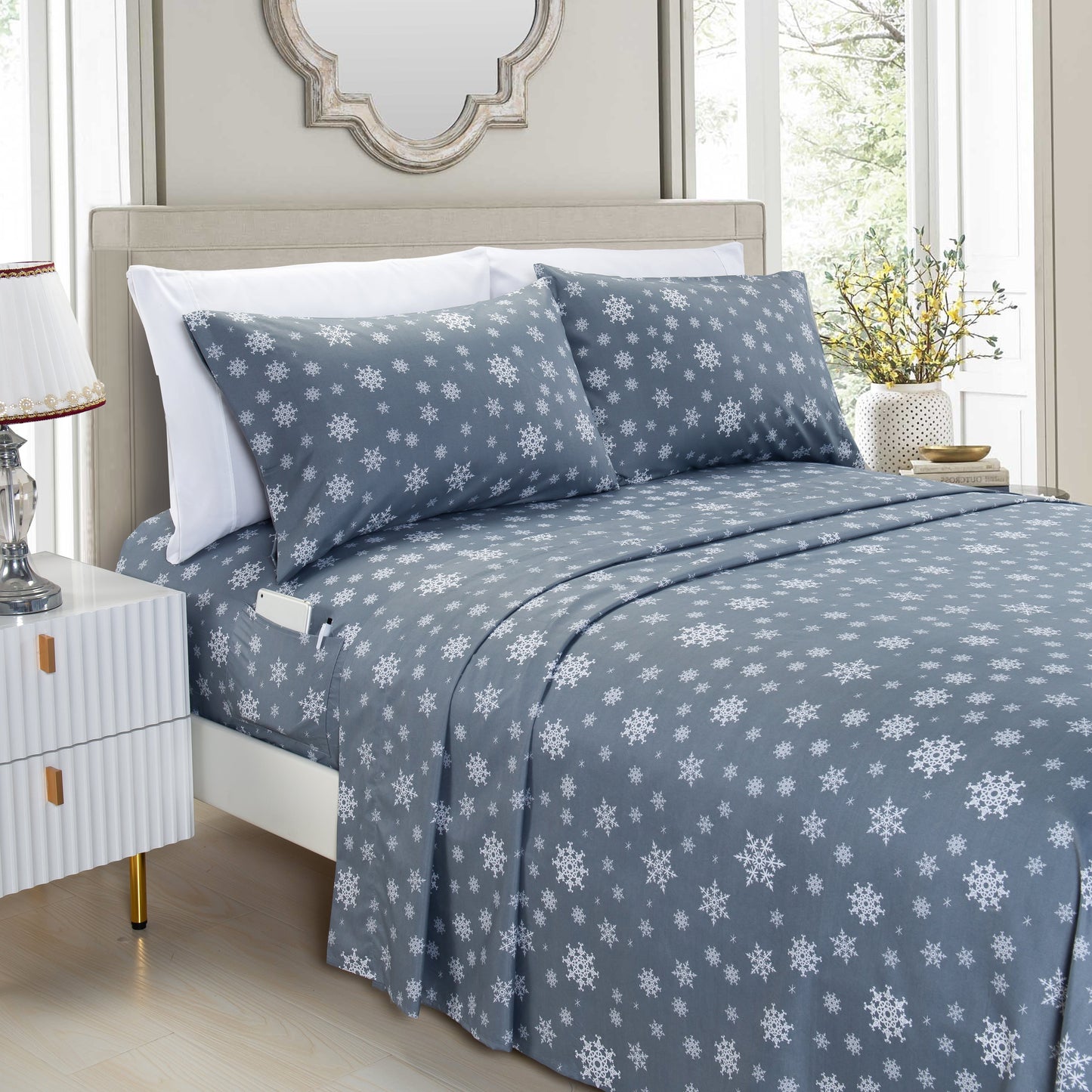 Mocassi 6-Piece Christmas & Holiday Sheet Set - Soft as Hotel Premium Quality