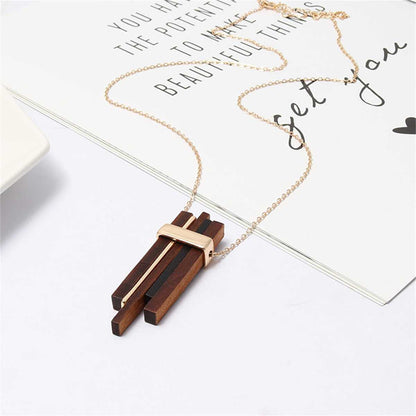 Wood & Goldtone Pendant Necklace