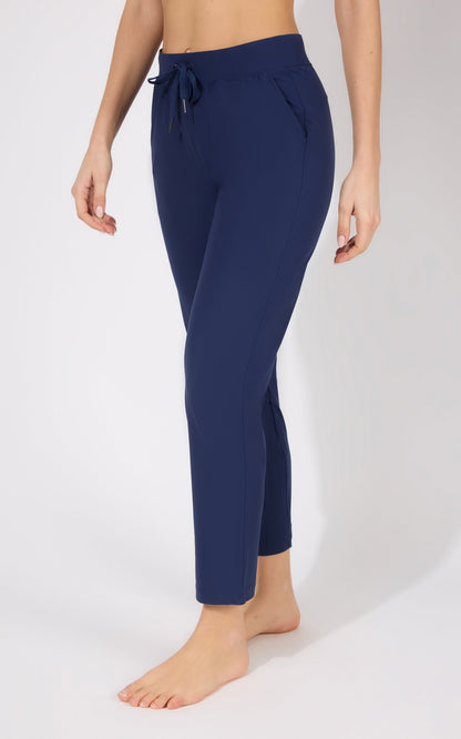 Warp  Avenue Straight Leg Pant
