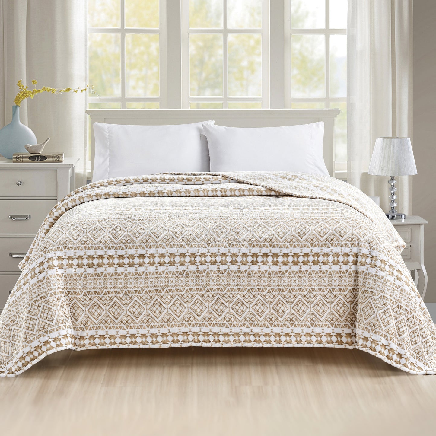 Elegant Comfort Printed Bed or Oversized Couch Blanket - Lightweight for All Season Warmth