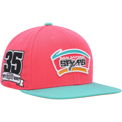 Mitchell & Ness Men's NBA San Antonio Spurs Team Side Fitted Fitted Caps