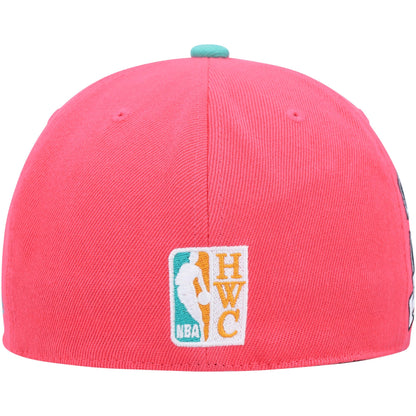 Mitchell & Ness Men's NBA San Antonio Spurs Team Side Fitted Fitted Caps