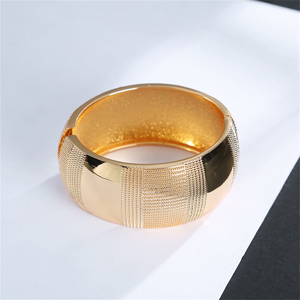 Metallic-