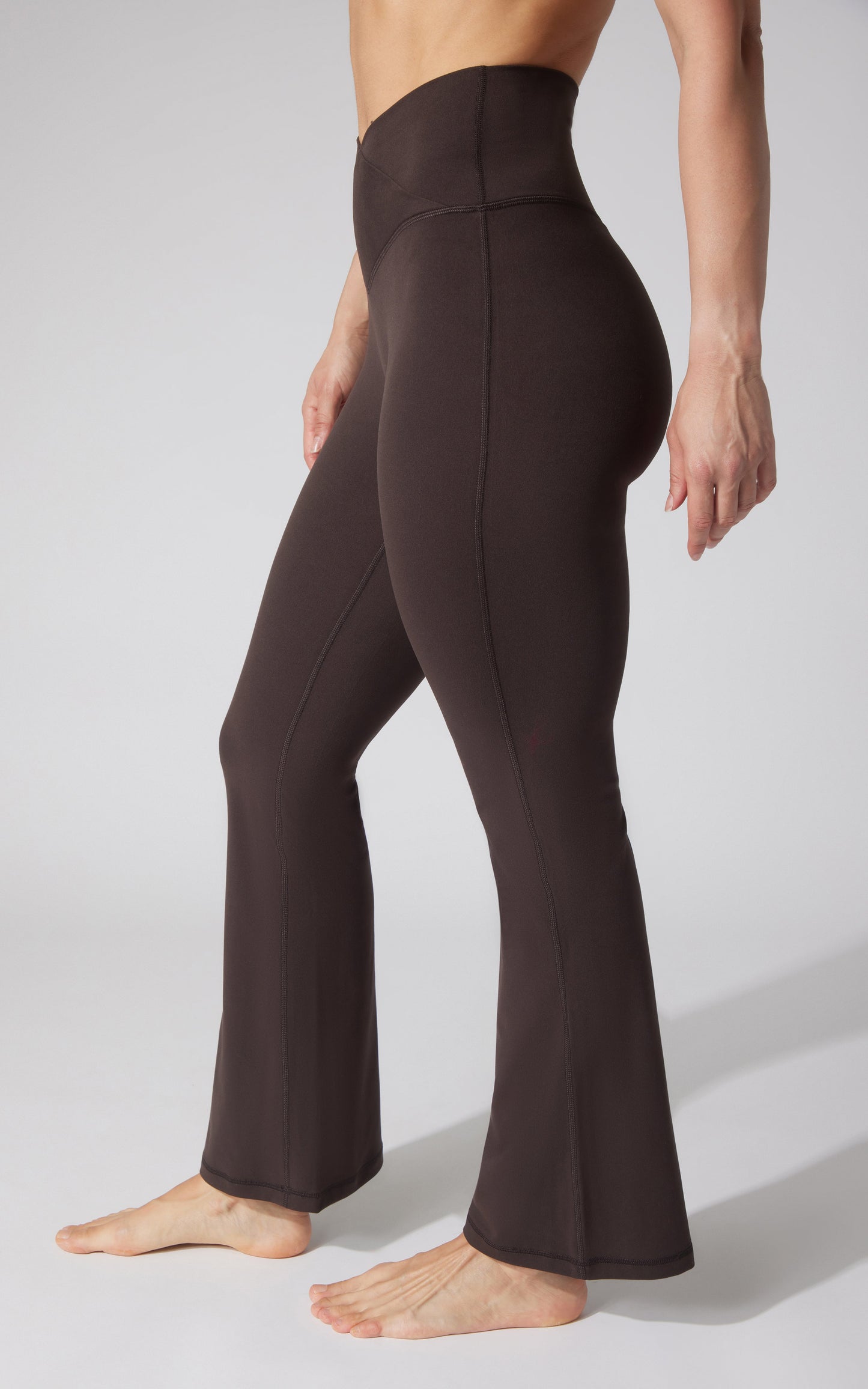 Lux Sophia 29.5" Crossover Flare Pant