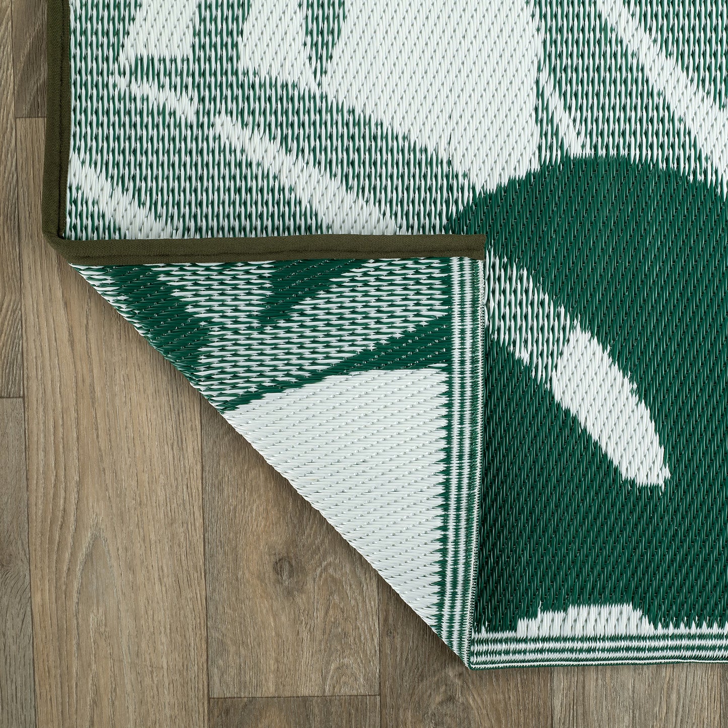 GREEN-