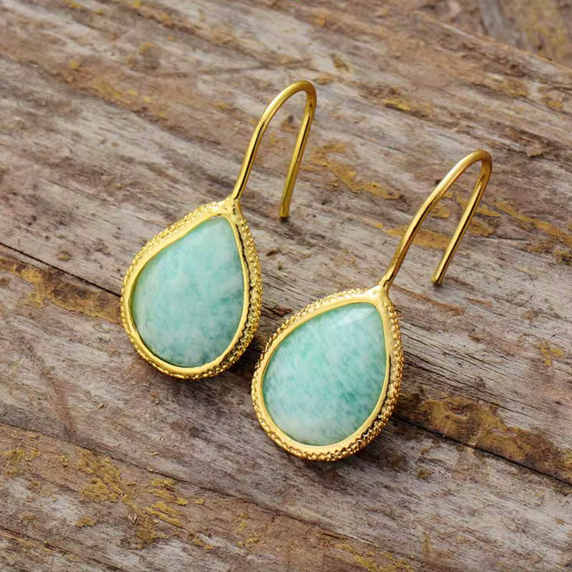 Aqua Blue / Goldtone-