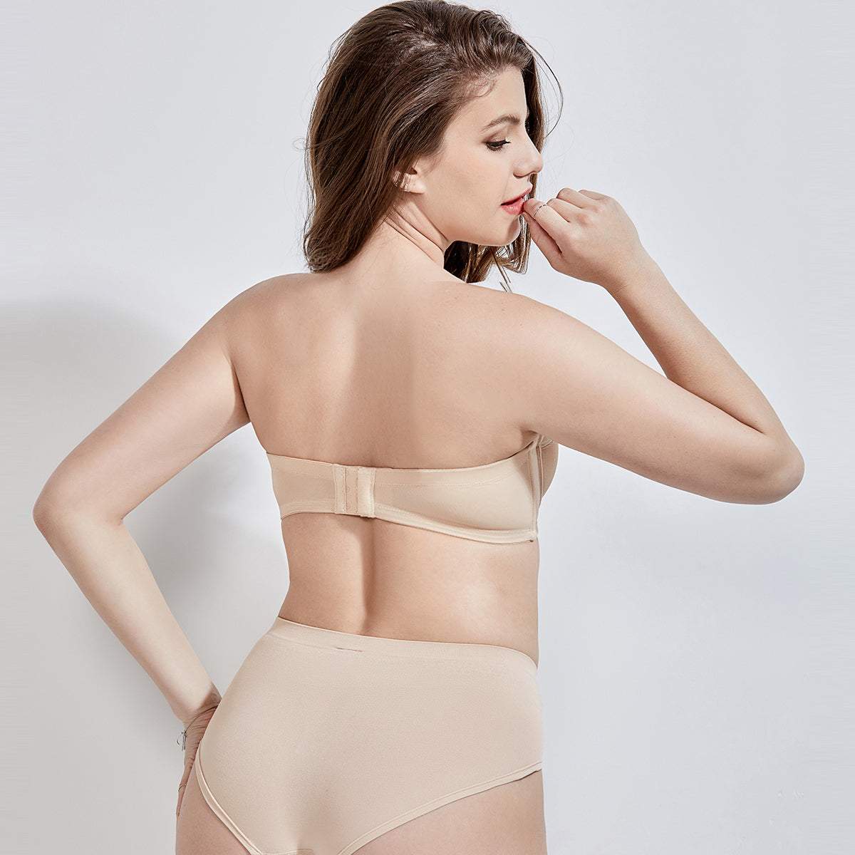 Nude-