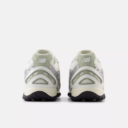 New Balance Mens 204L Silver Metallic Sage Green