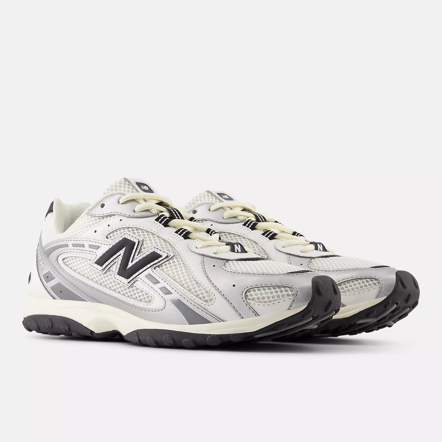 New Balance Mens 204L Silver Metallic Black