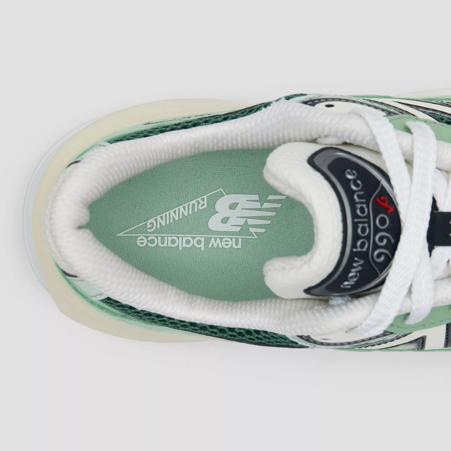 New Balance Mens 990 V6 Miusa Avocado/Natural Mint