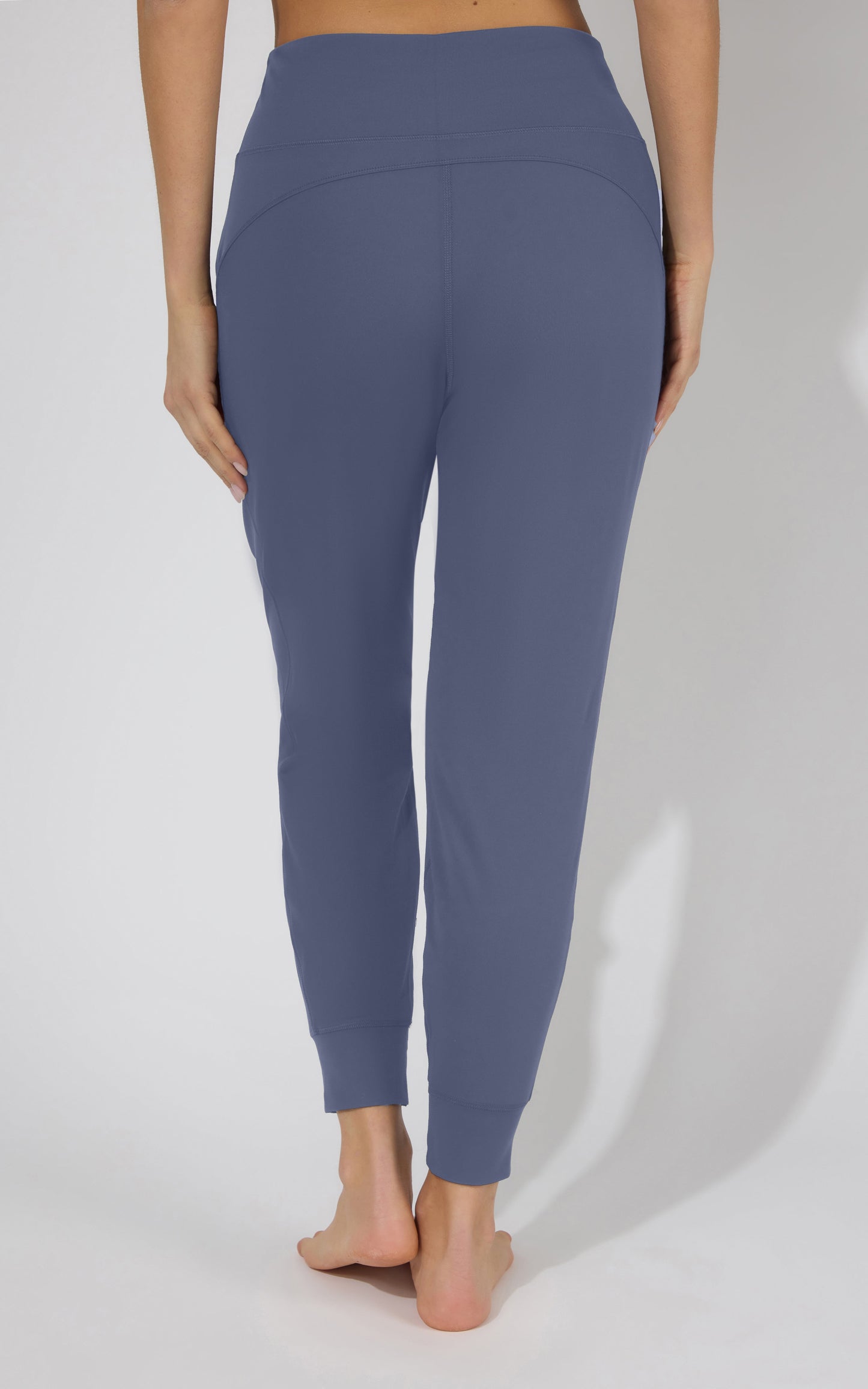 Interlock Zipper Pockets Greenwich Jogger - Our Linen Story