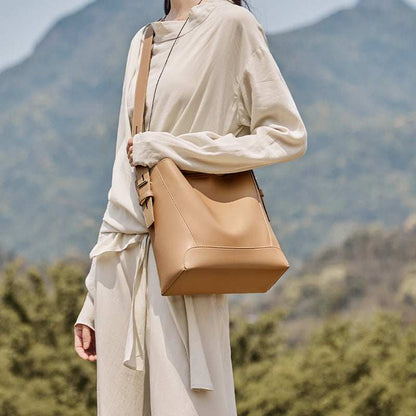 Apricot-