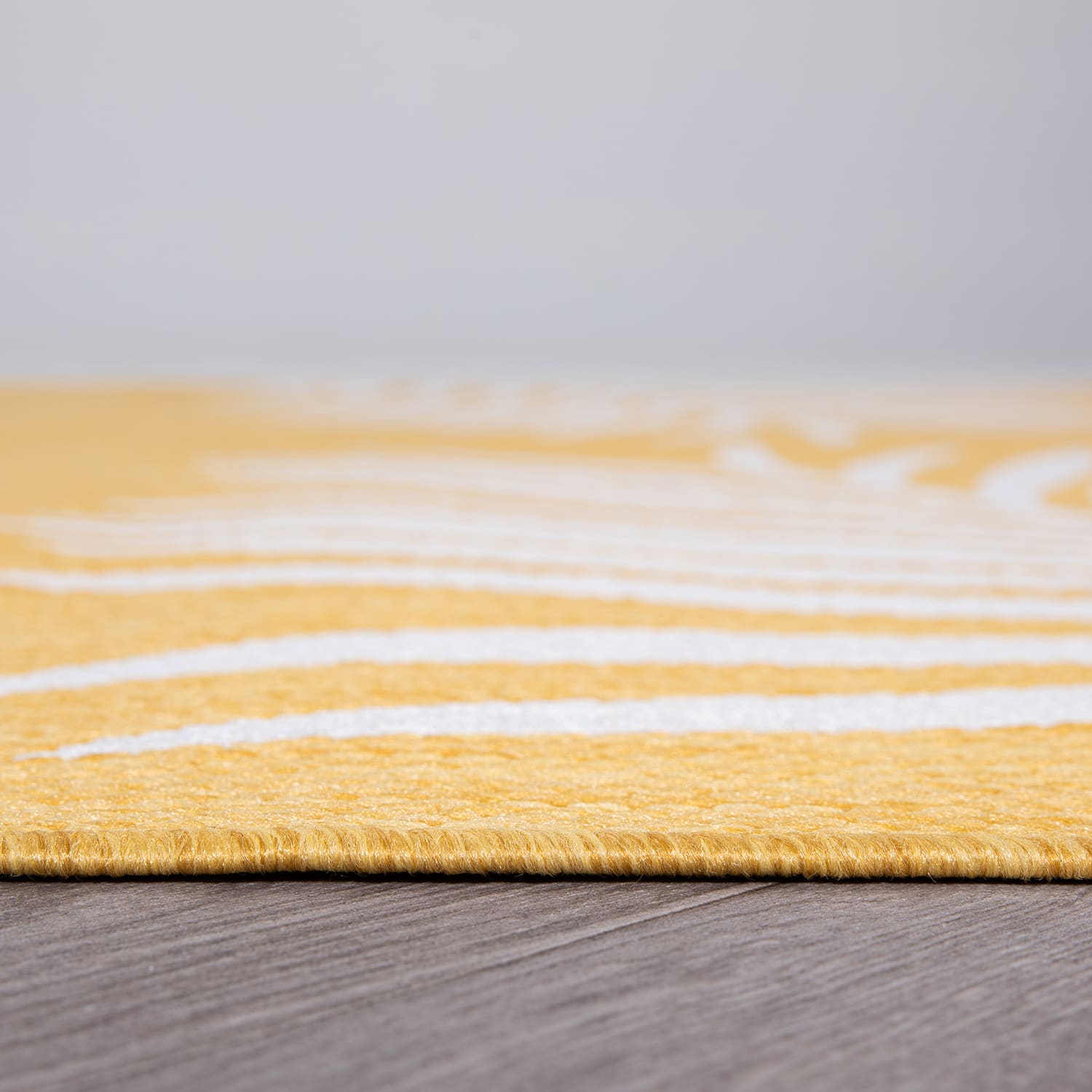 YELLOW-