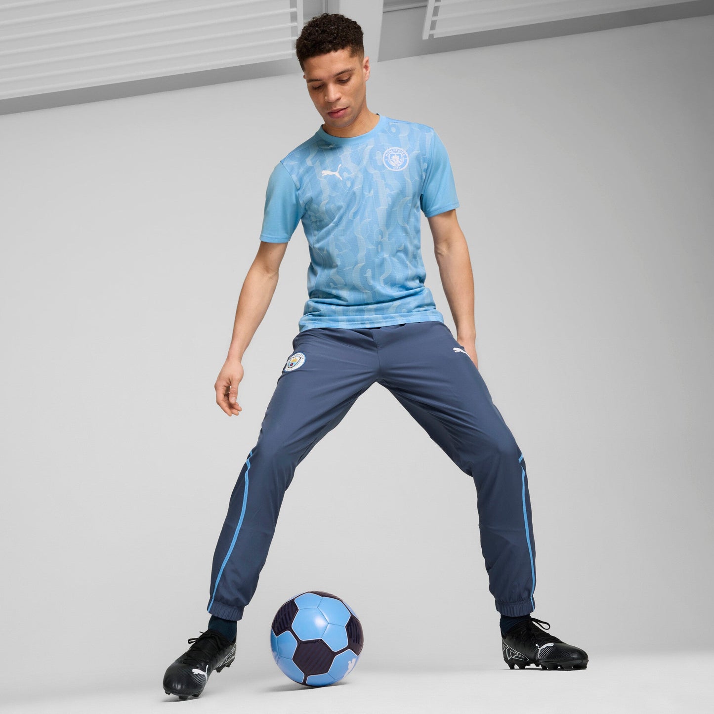 Puma Men's Mcfc Prematch Ss Jersey