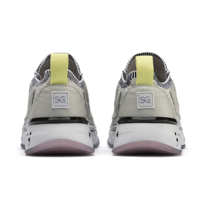 Puma Women's Sg Selena Gomez Runner Strength Sneakers