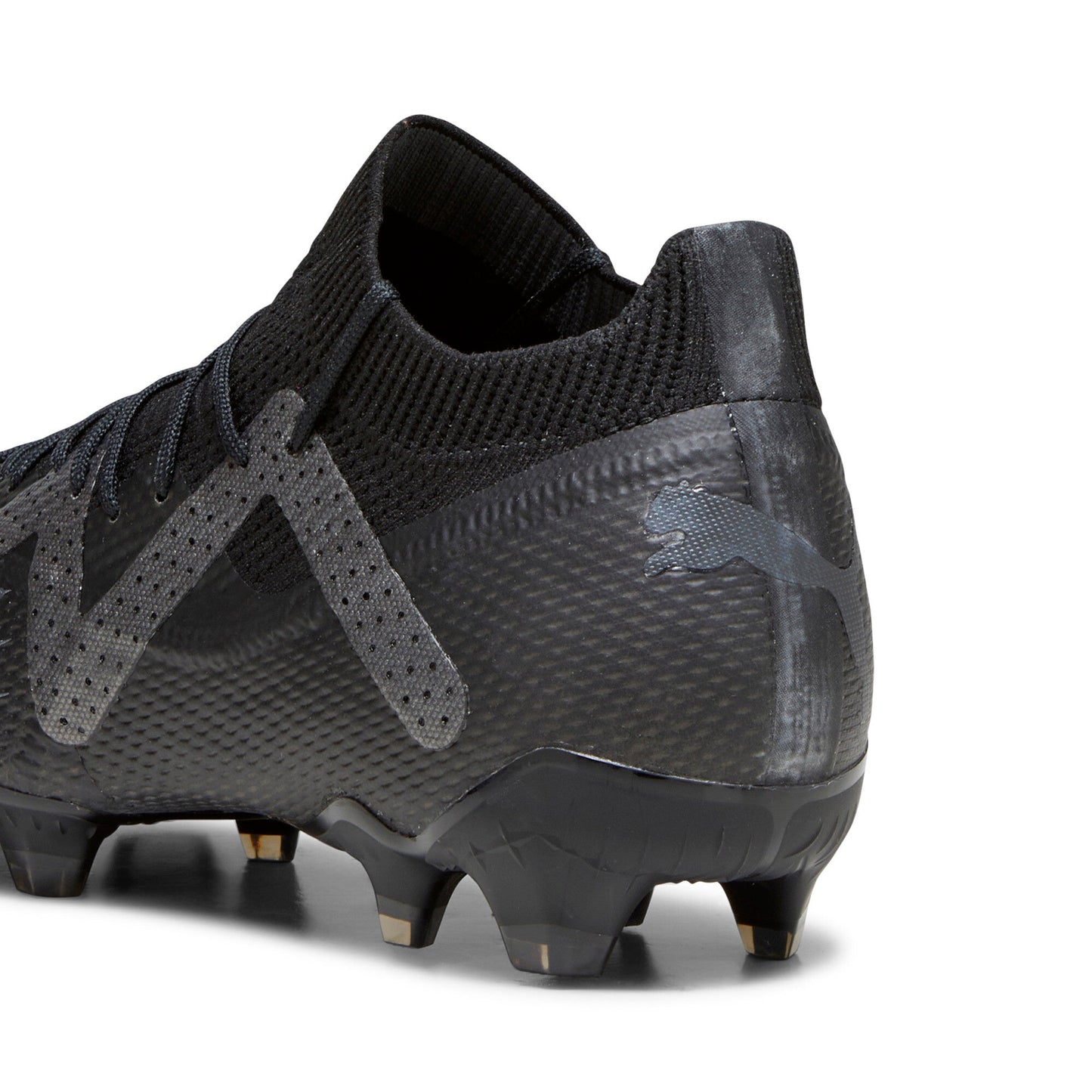 Puma Men's Future Ultimate Fg/Ag Soccer Cleats Sneakers