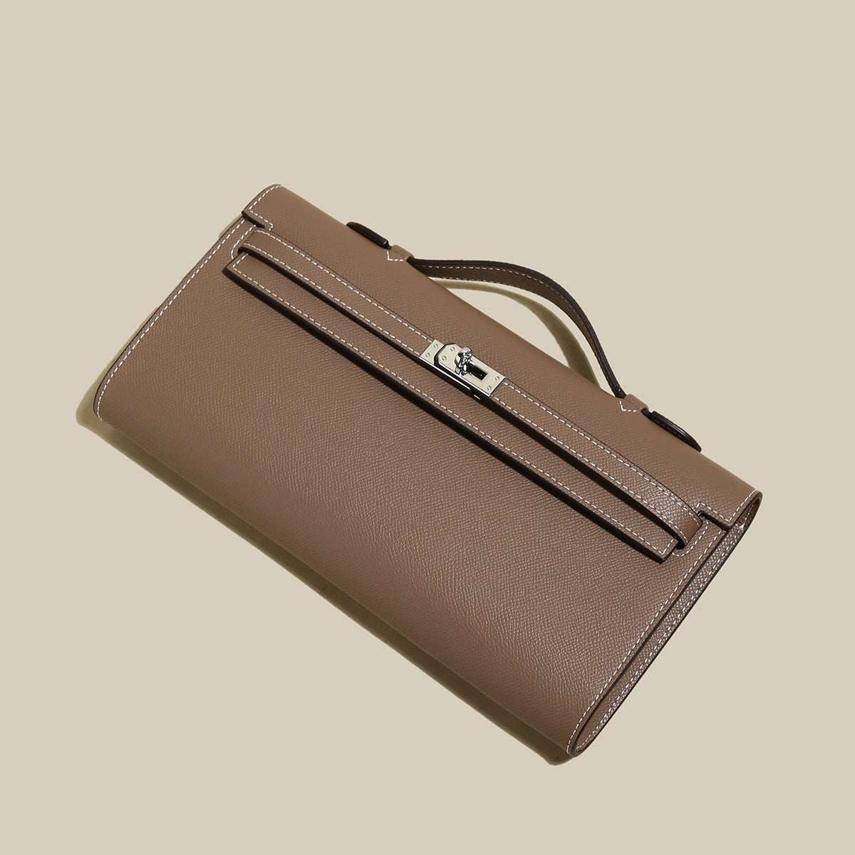 Taupe-