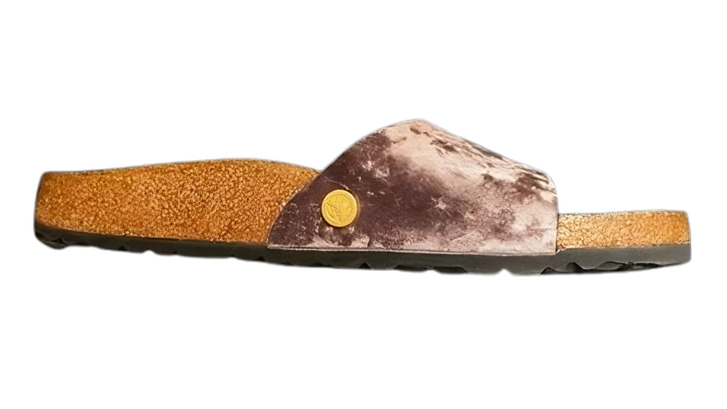 Taupe-