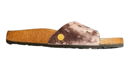 Taupe-
