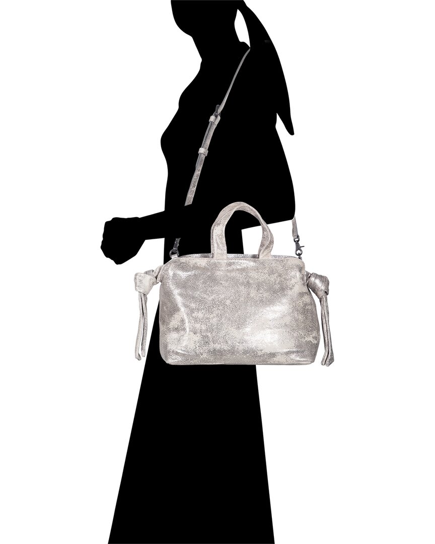 cream metallic-