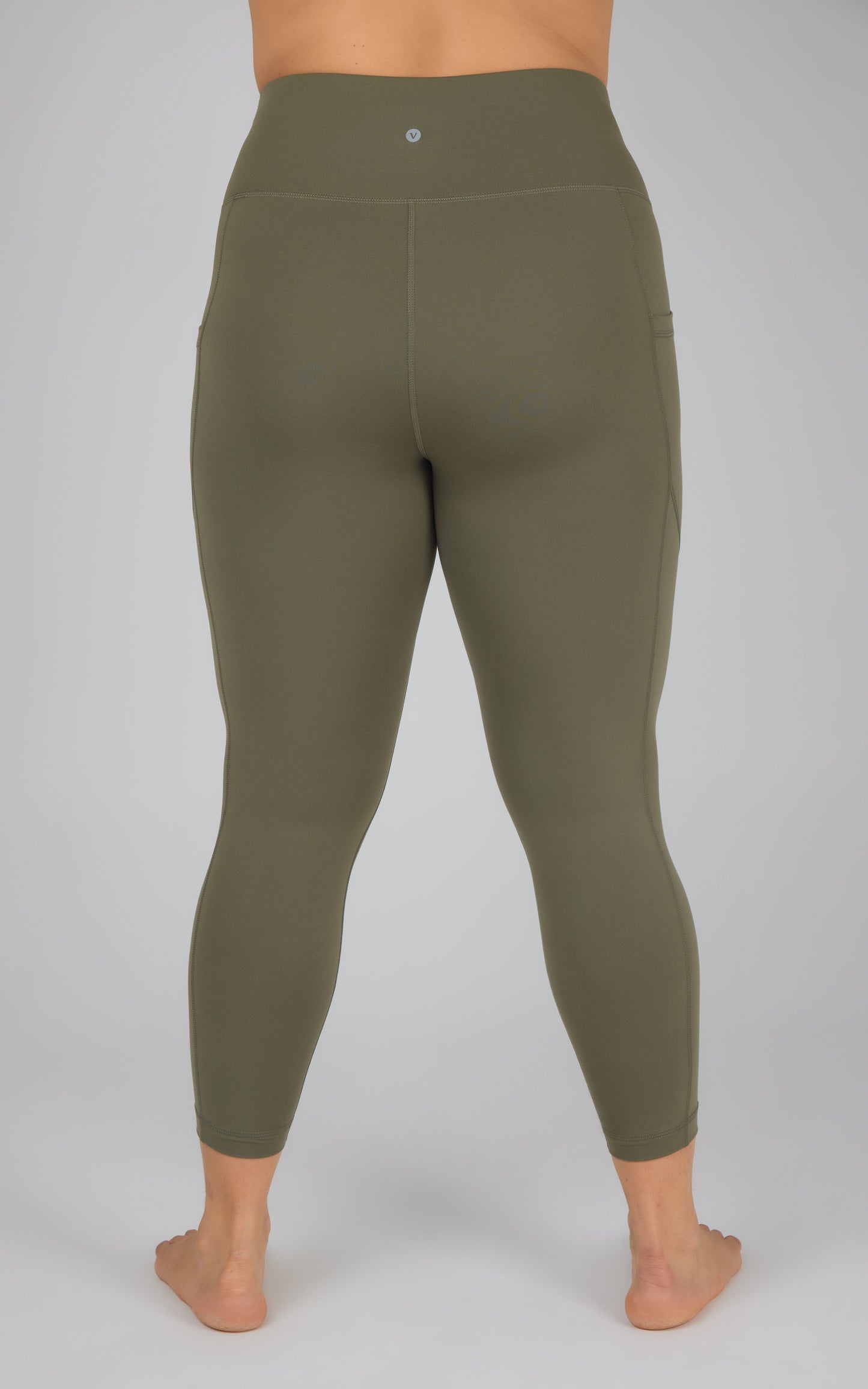 Plus Side Pocket Ankle Legging