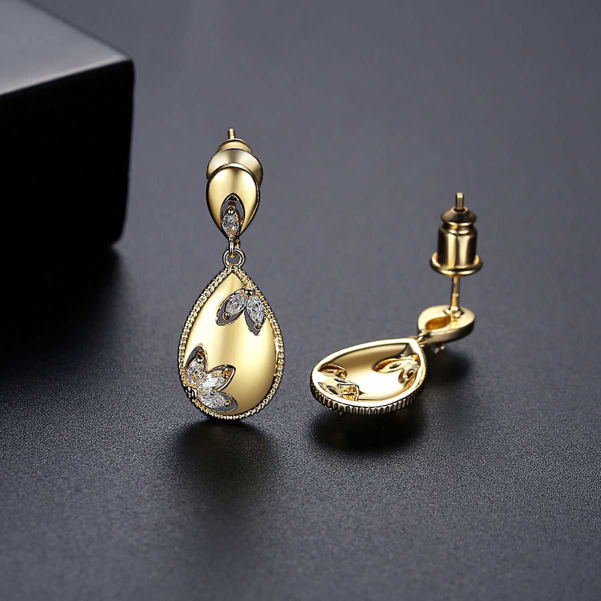 Metallic-