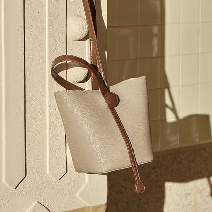 Taupe-