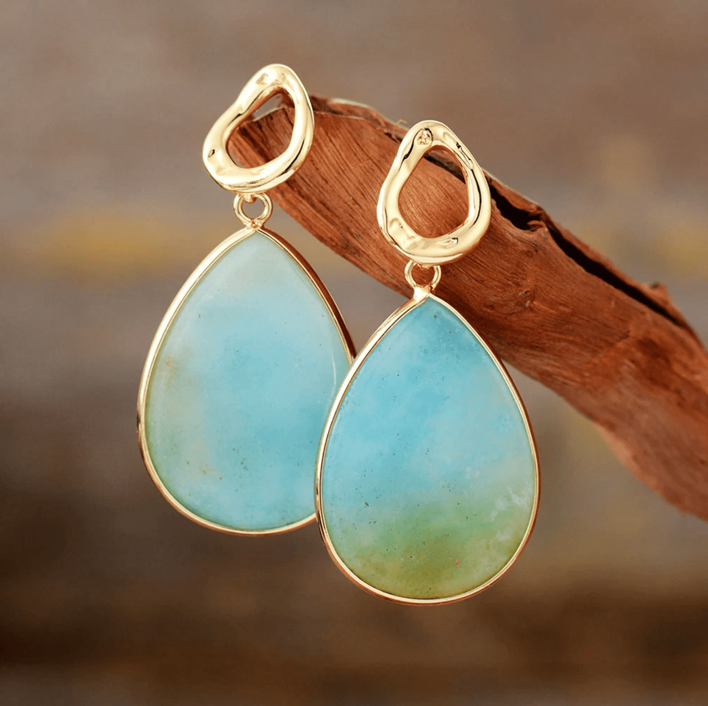 Aqua Blue / Goldtone-