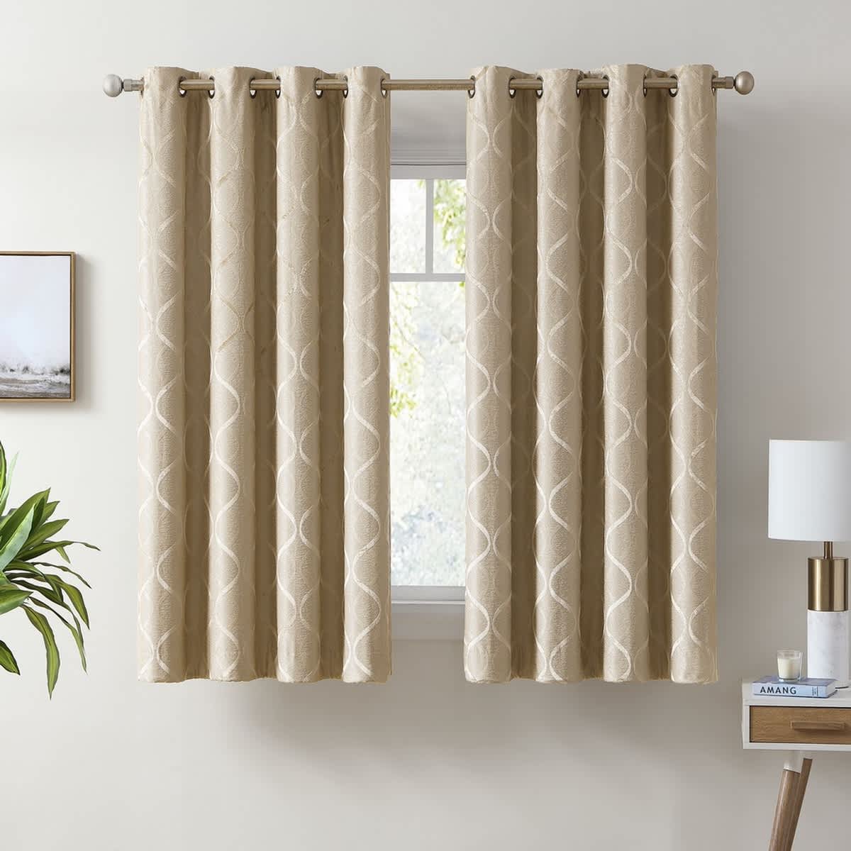 Taupe-
