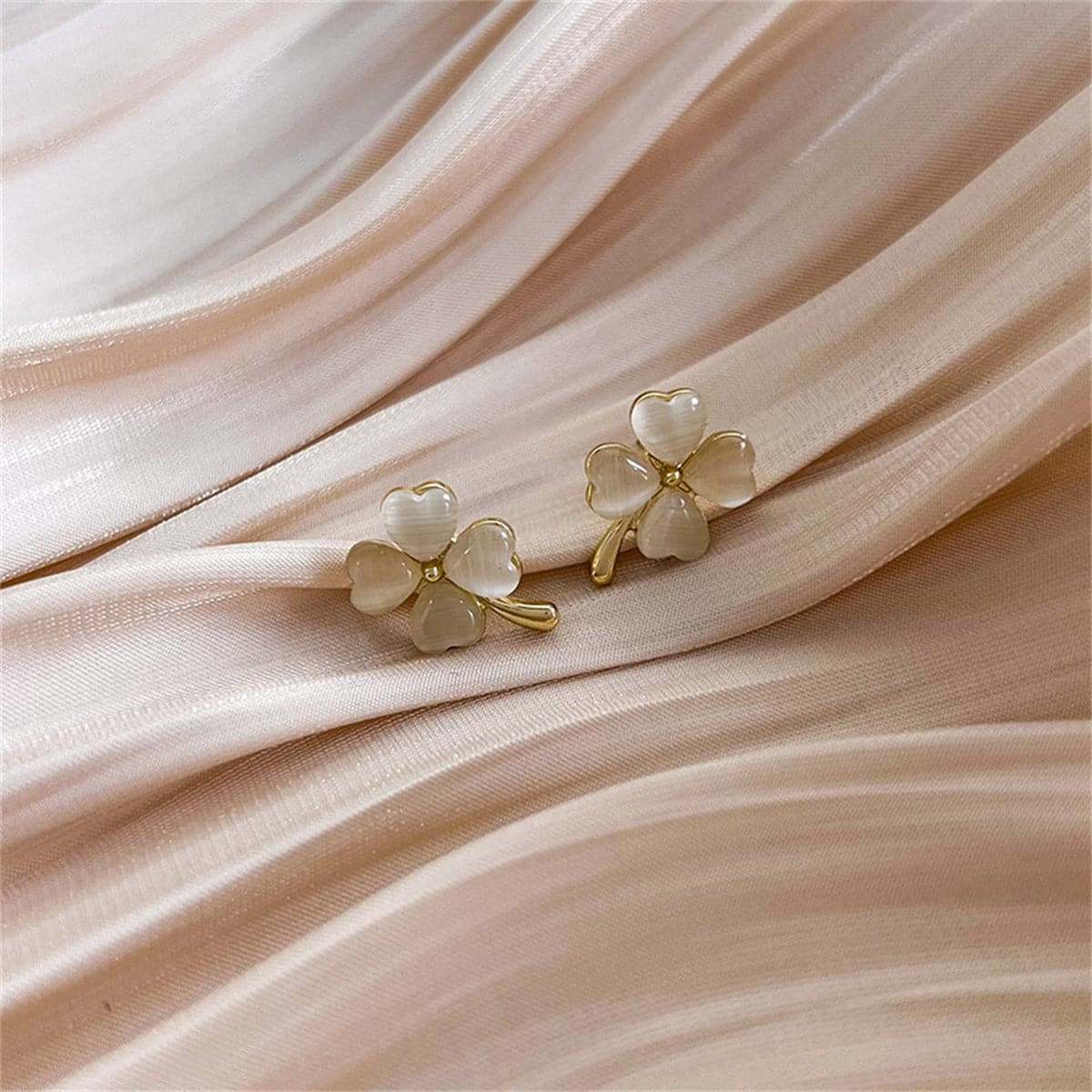 Cats Eye & Goldtone Clover Stud Earrings