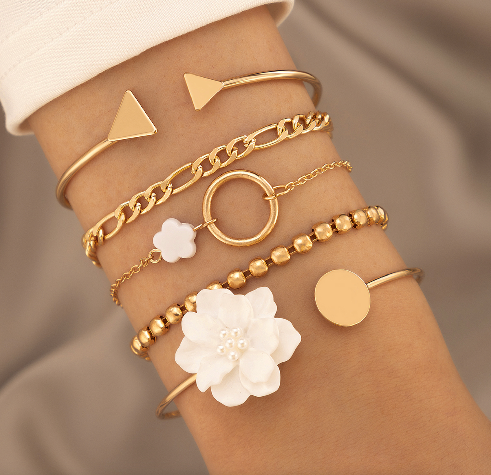 White / Gold-
