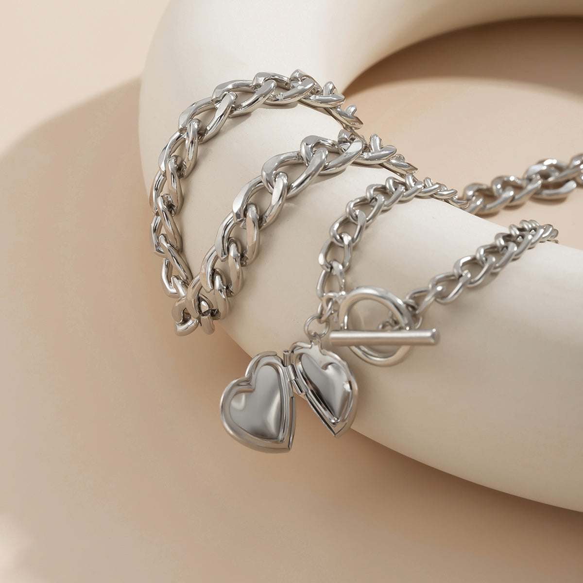 Metallic-