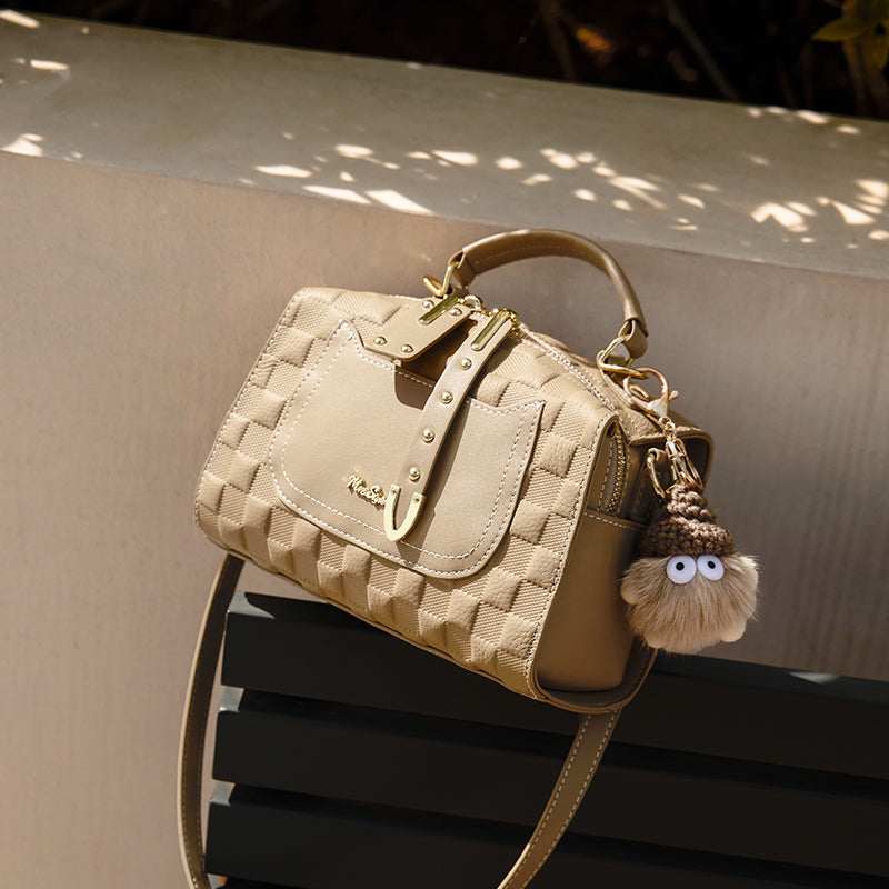 Khaki-