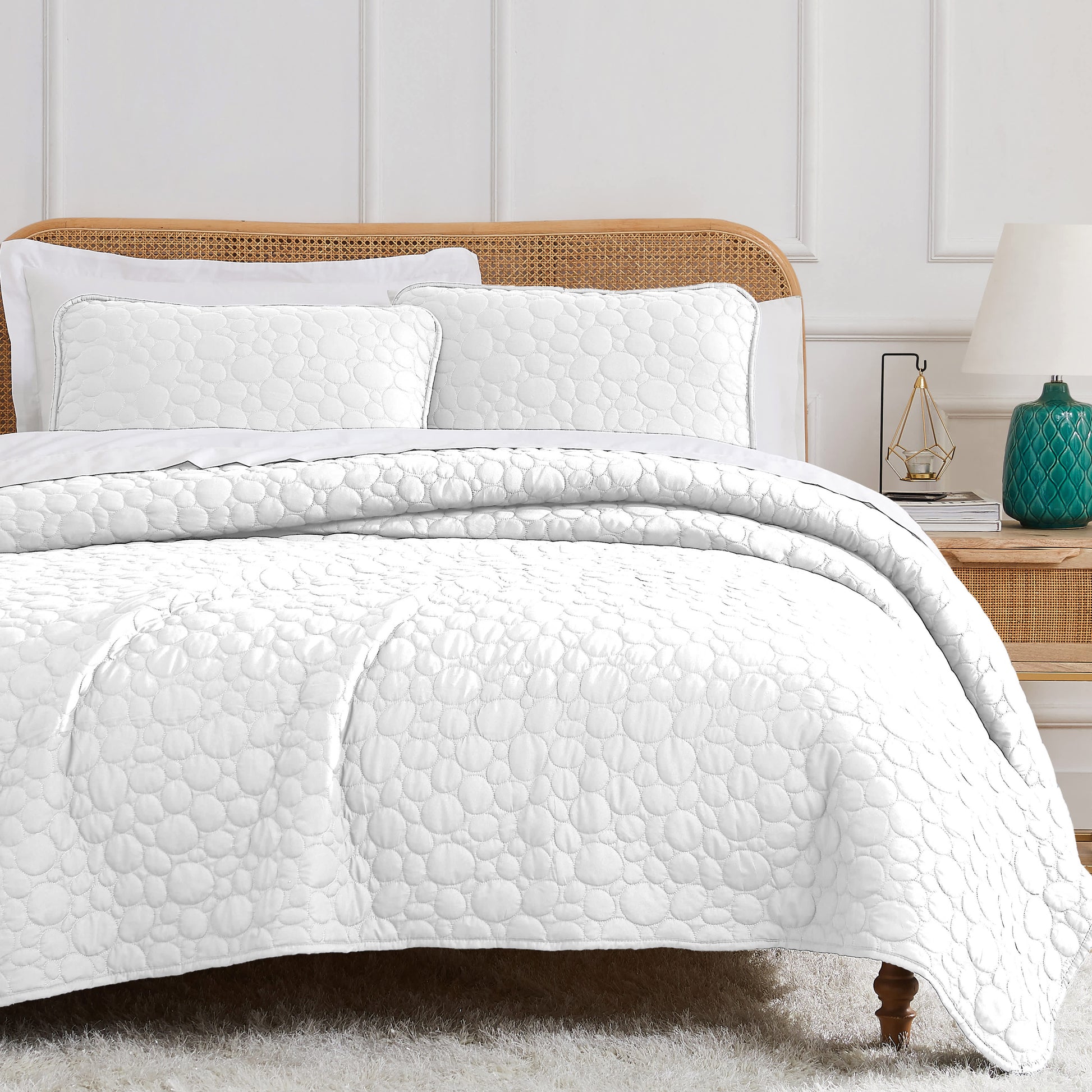 Pebble White-
