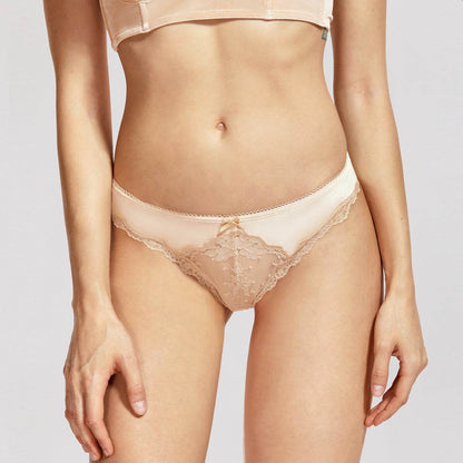 Nude-