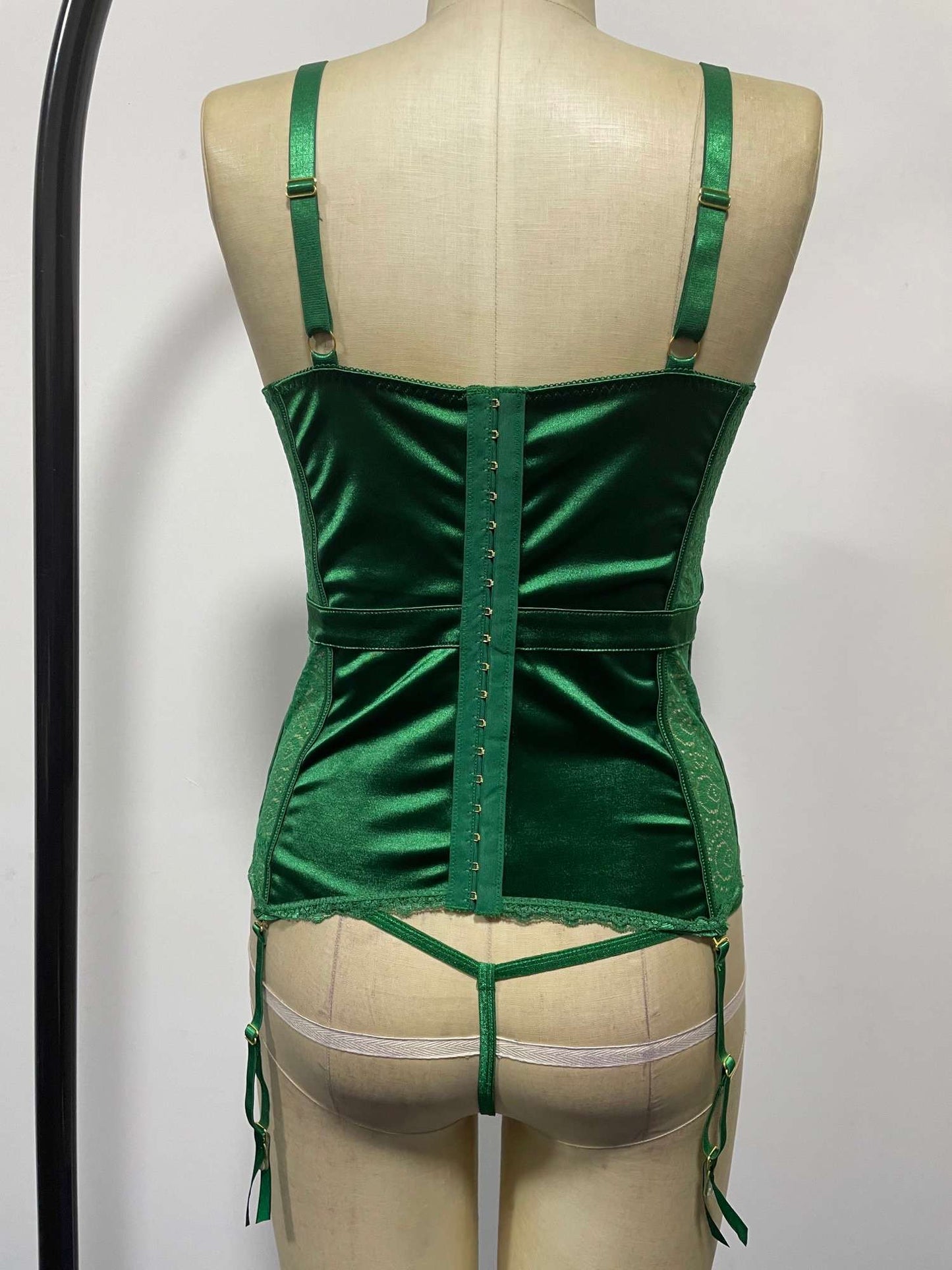 HUNTER GREEN-