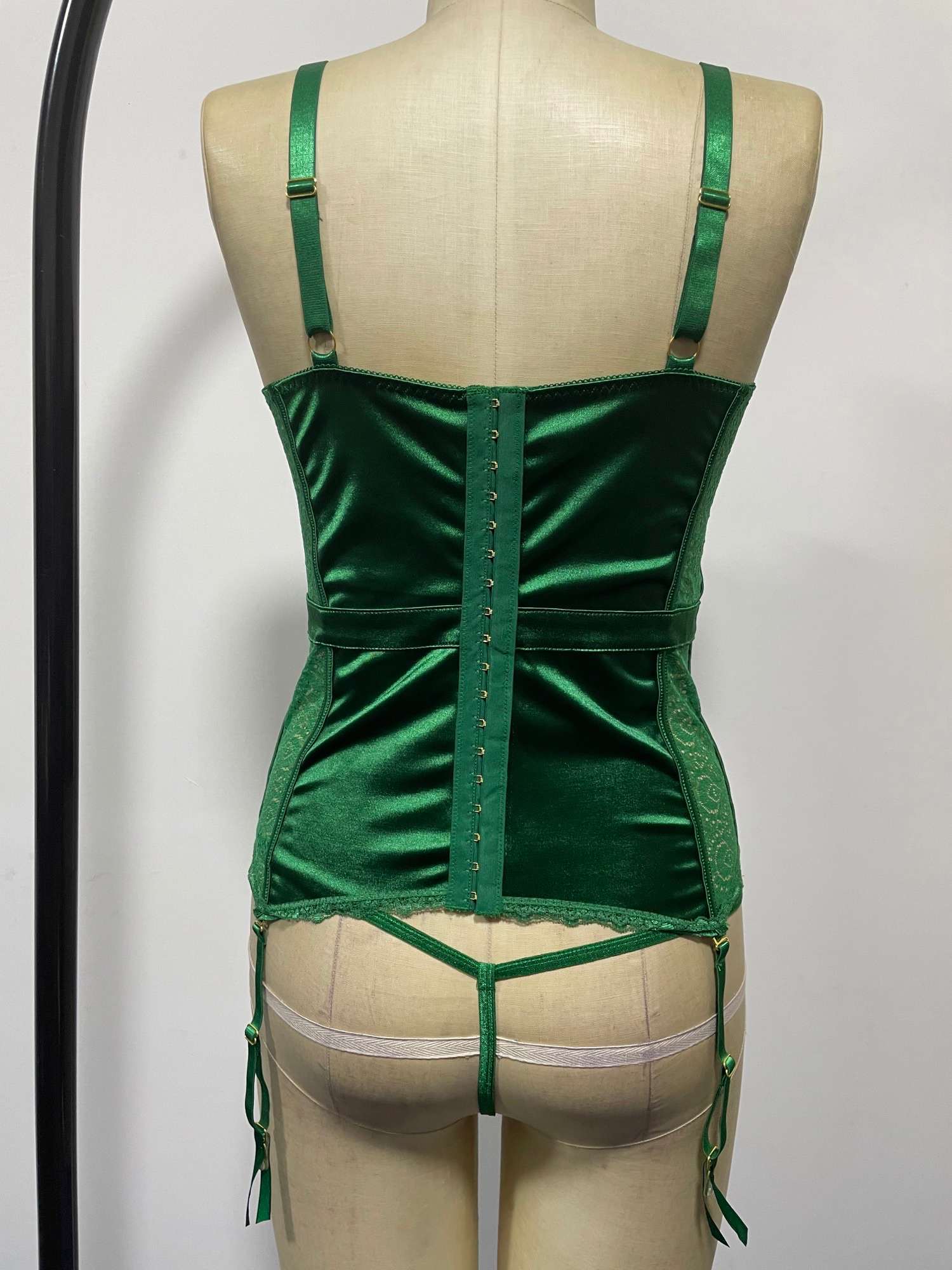 HUNTER GREEN-