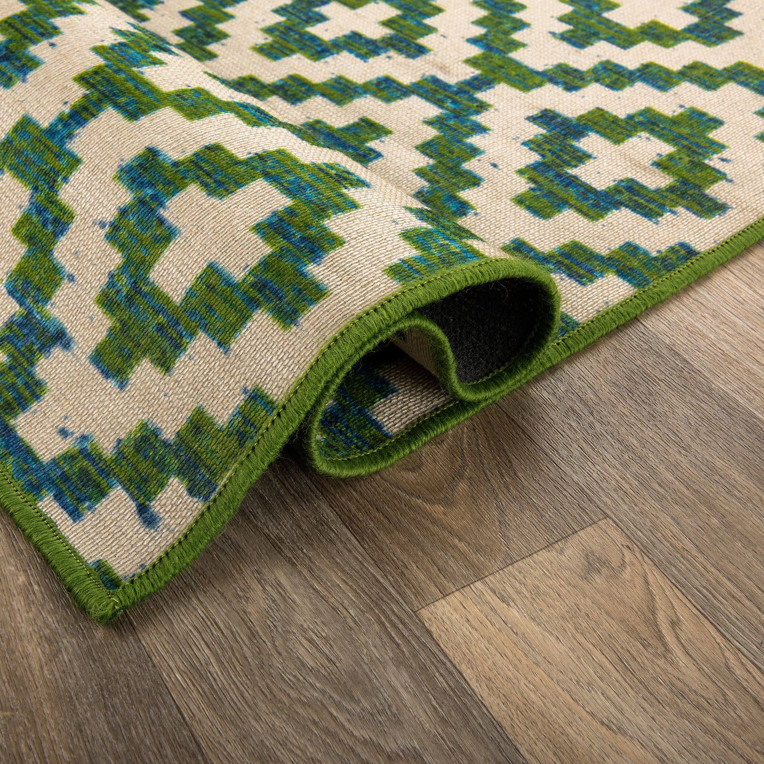GREEN-