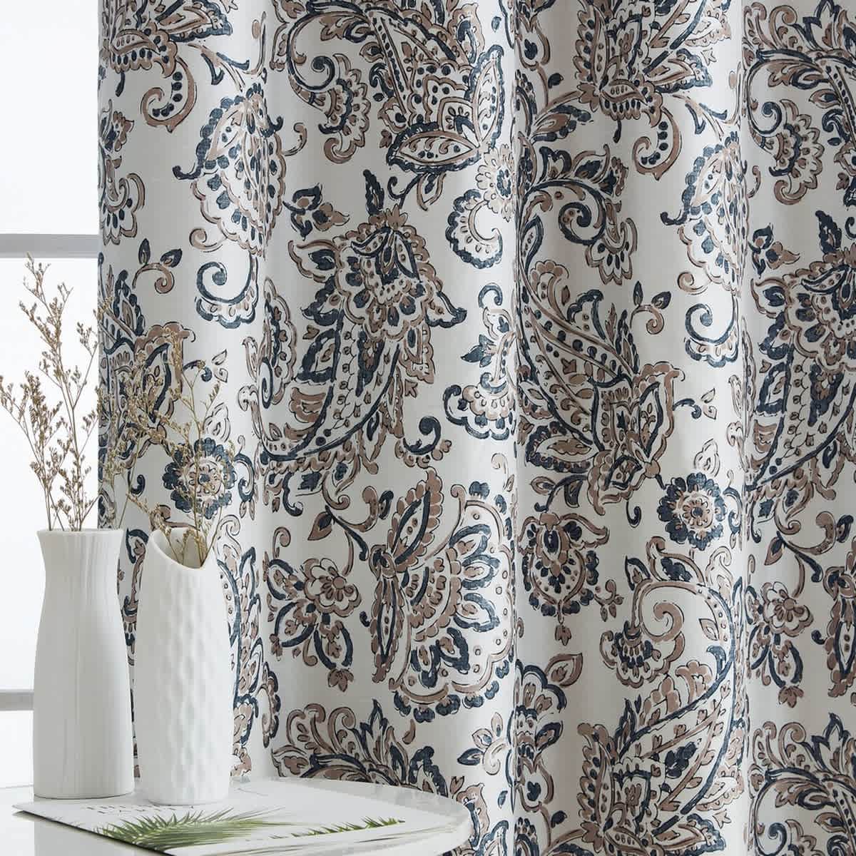 Taupe-