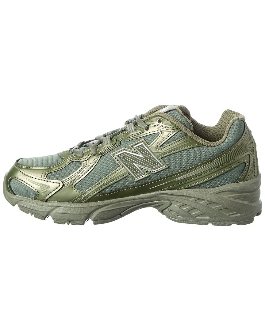 GREEN GREY-