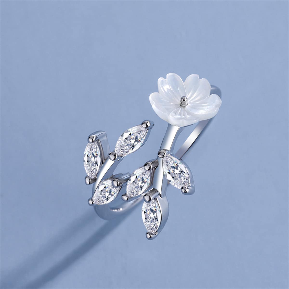 Crystal & Shell Silvertone Rattan Flower Bypass Ring