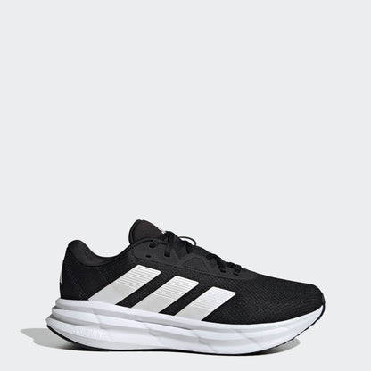 Core Black / Cloud White / Core Black-