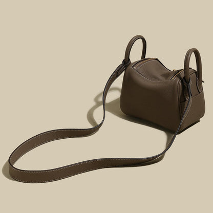 Taupe-