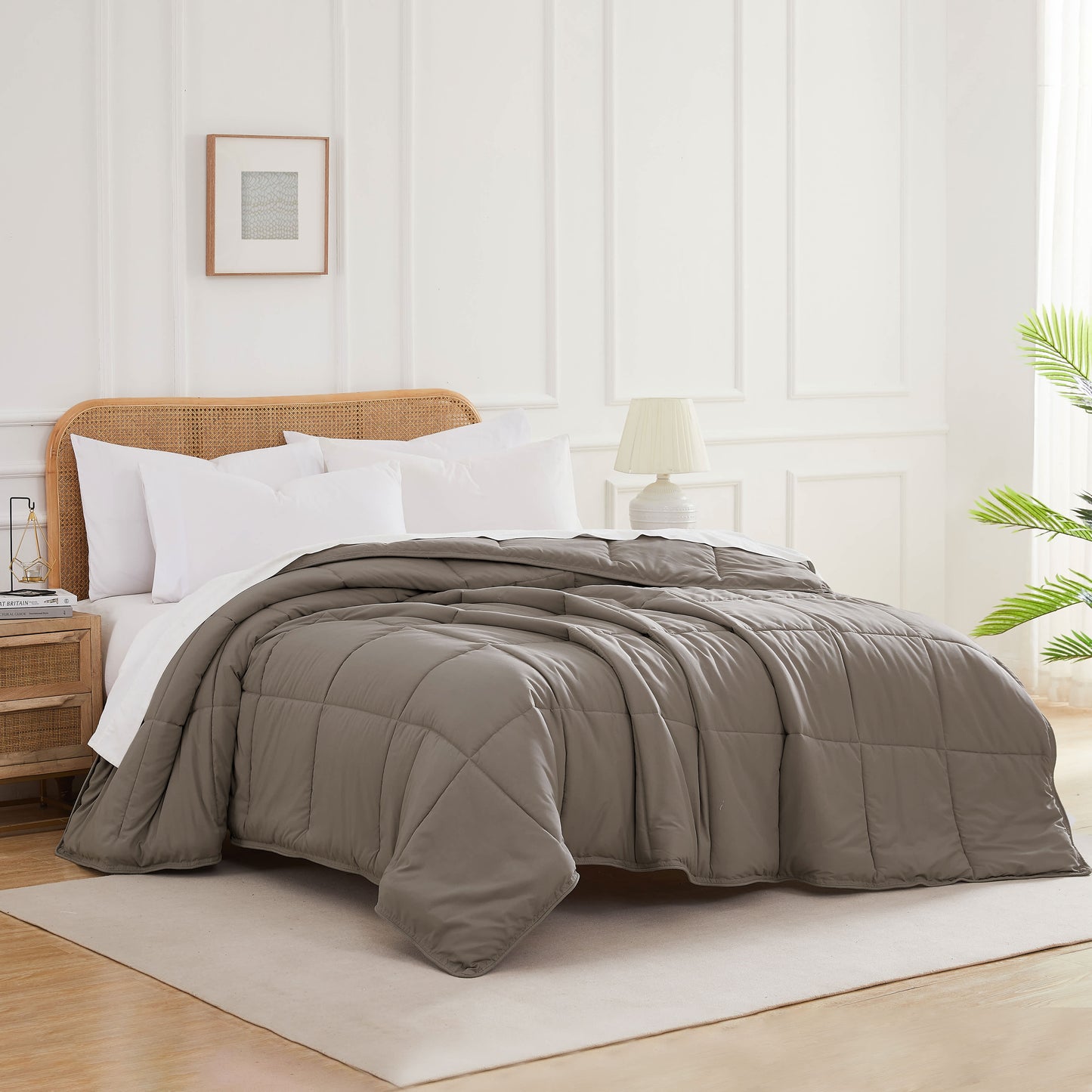 Dark Taupe-