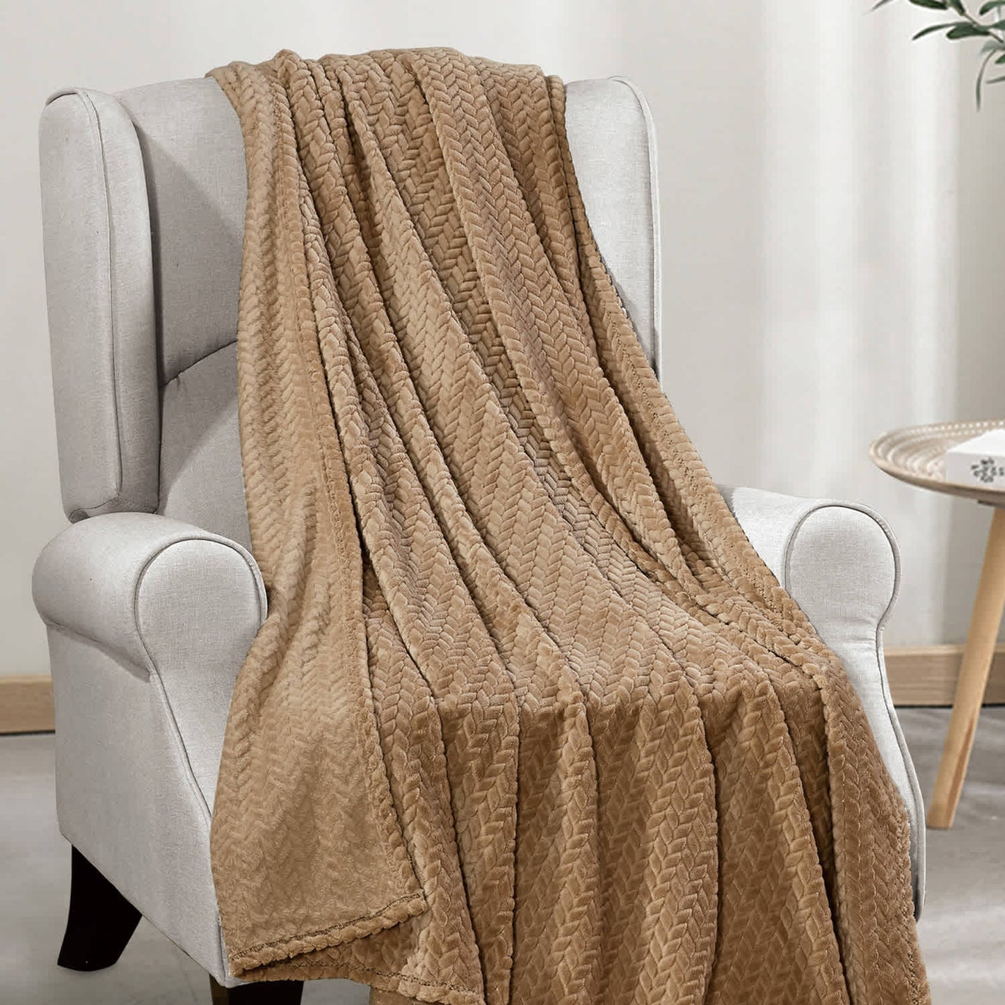 Taupe-
