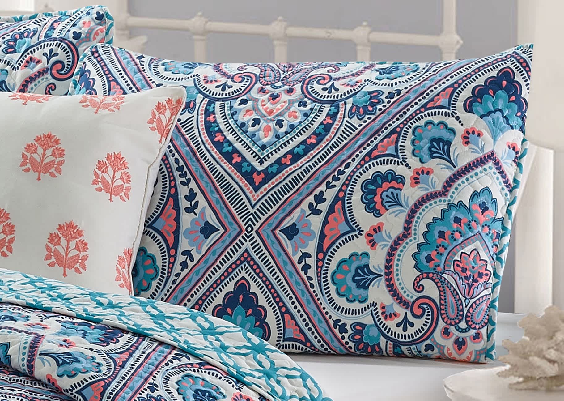 Blue/Coral-